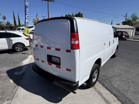 2021 Chevrolet Express 2500