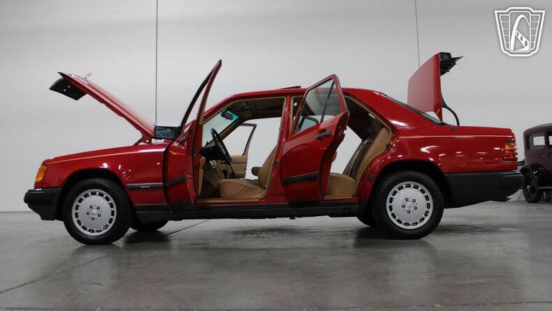 1986 Mercedes-Benz 300-Class 300 E
