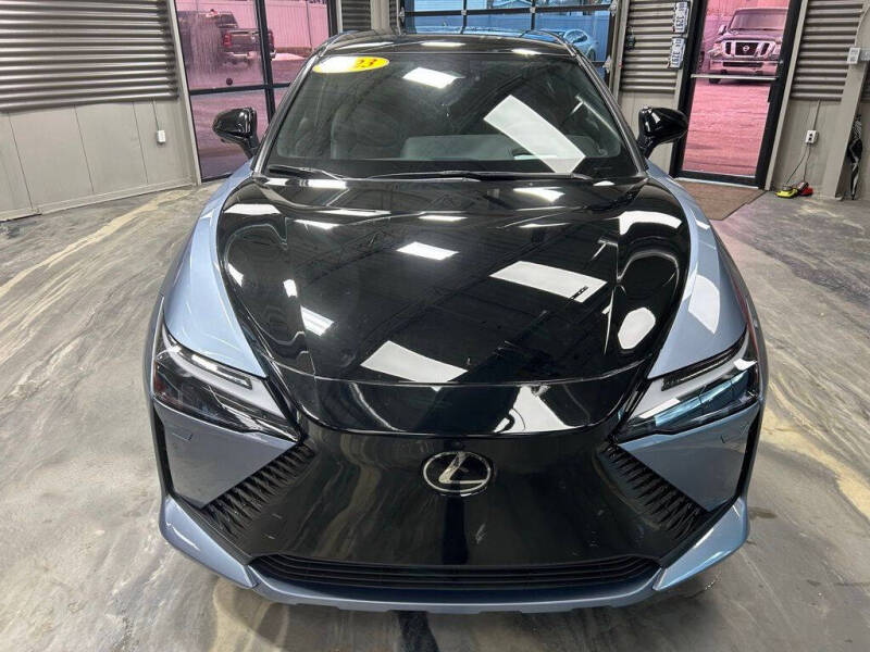 2023 Lexus RZ 450e Luxury