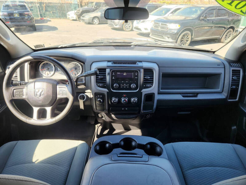 2017 RAM 1500 Express