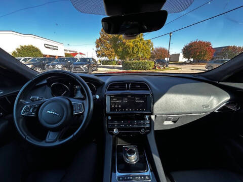 2020 Jaguar F-PACE 25t Premium