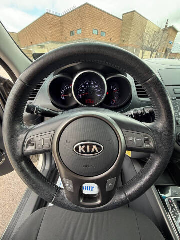 2012 Kia Soul +