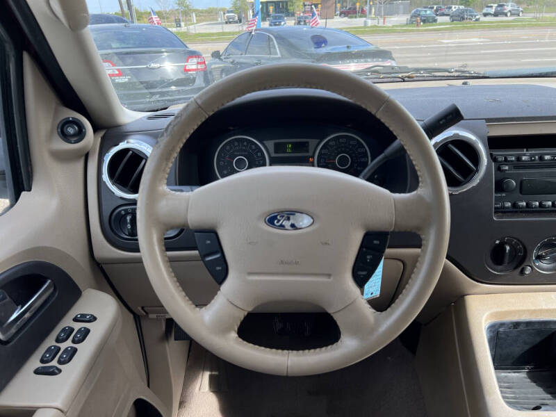 2005 Ford Expedition XLT