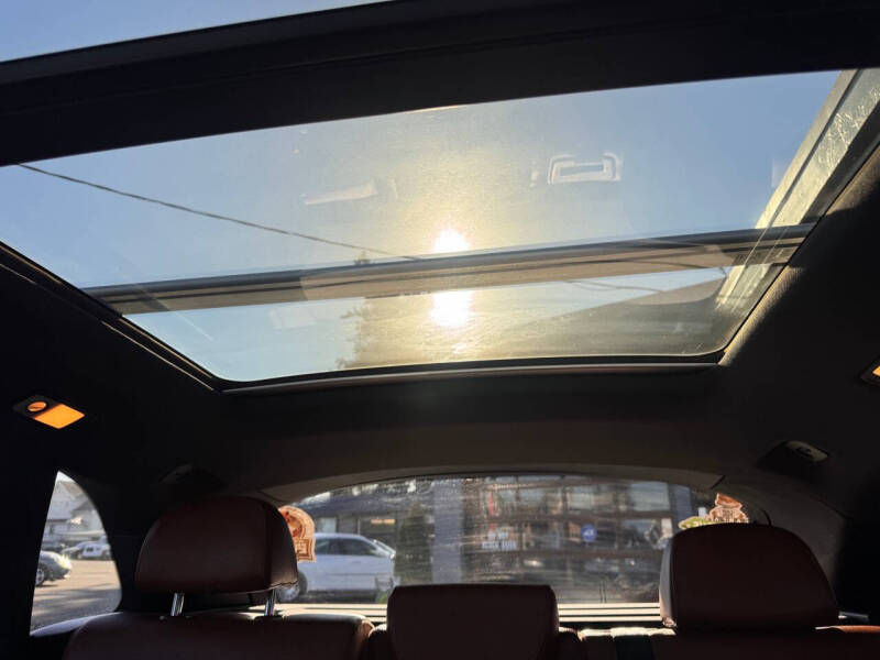 2011 Audi Q5 3.2 quattro Premium Plus