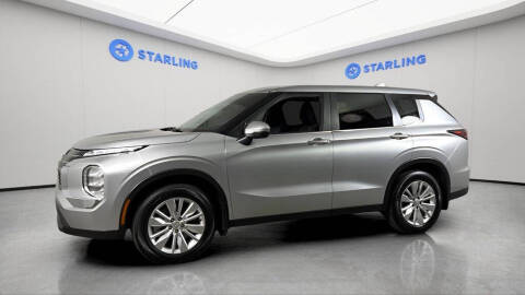 2025 Mitsubishi Outlander ES