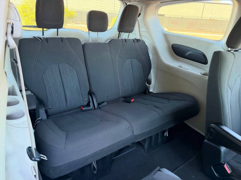 2019 Chrysler Pacifica LX