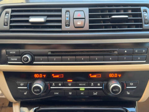 2015 BMW 5 Series 528i