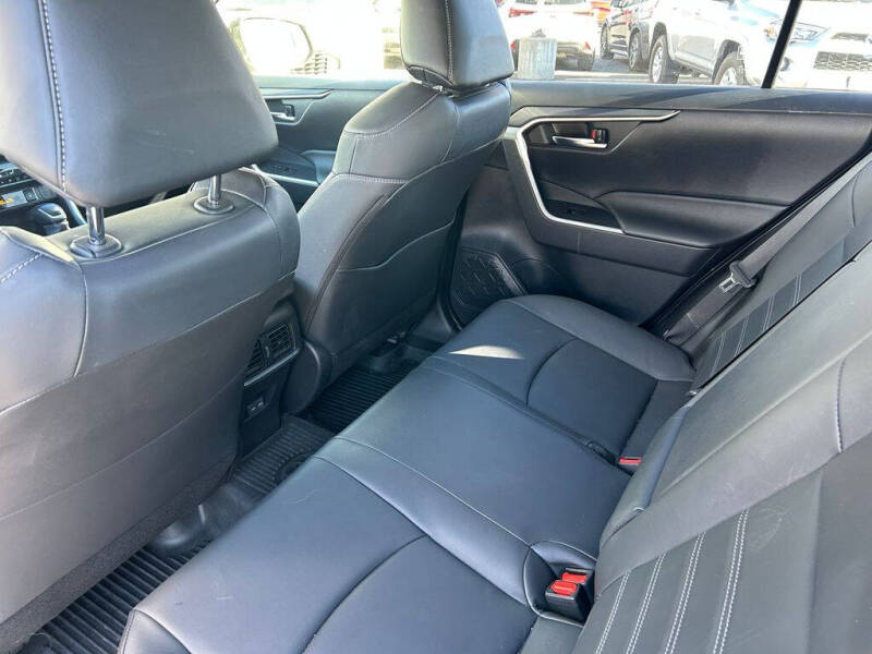 2025 Toyota RAV4 Hybrid XLE Premium