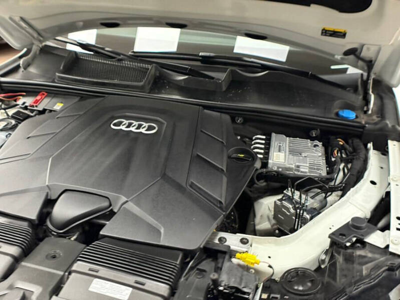 2022 Audi Q7 quattro Premium Plus 55 TFSI