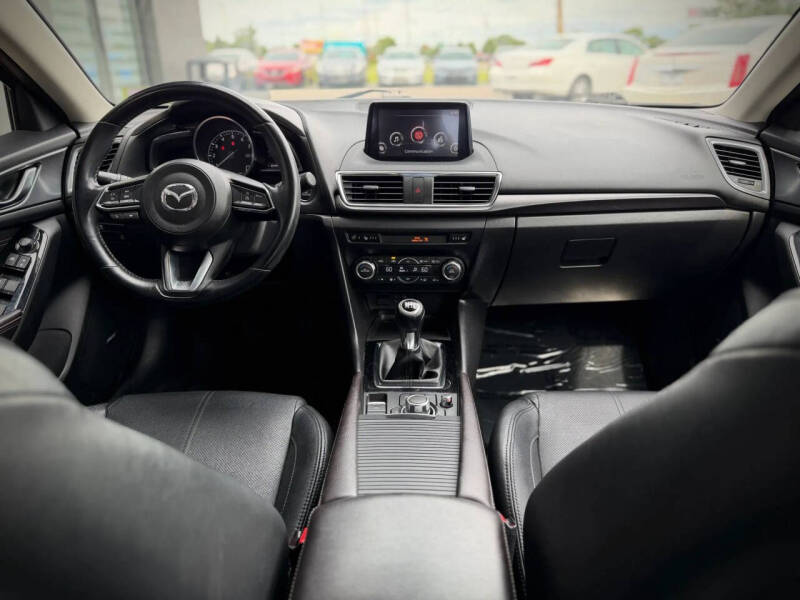 2017 Mazda MAZDA3 Grand Touring