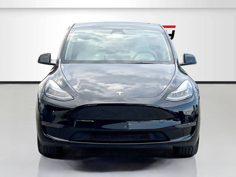 2025 Tesla Model Y Long Range
