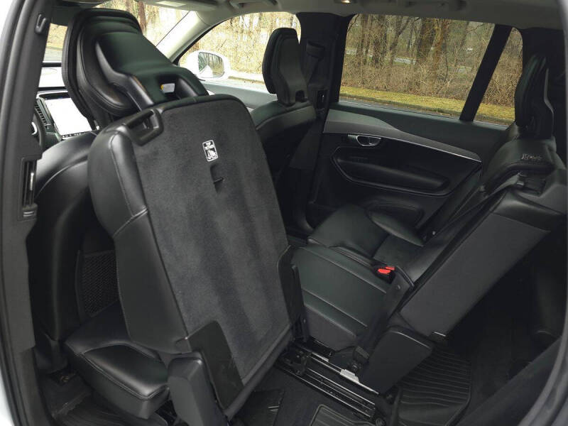2024 Volvo XC90 B5 Core Bright Theme
