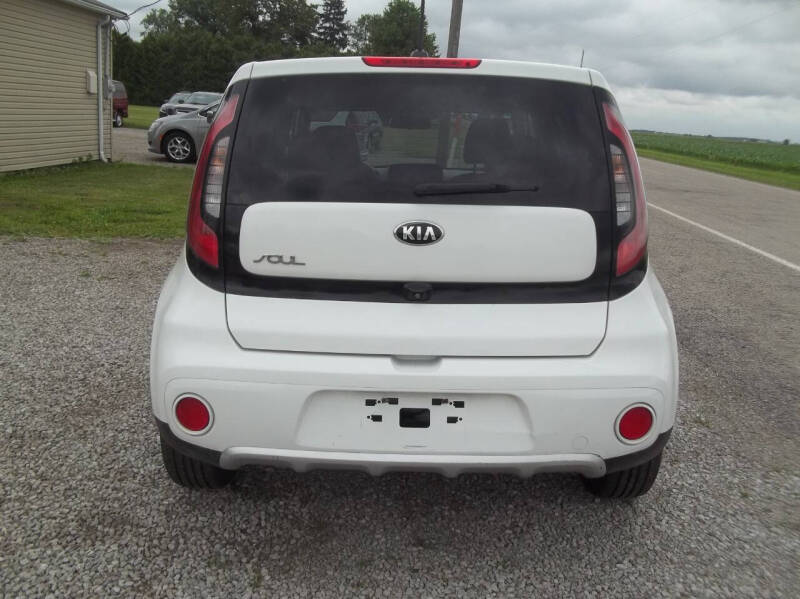 2017 Kia Soul +
