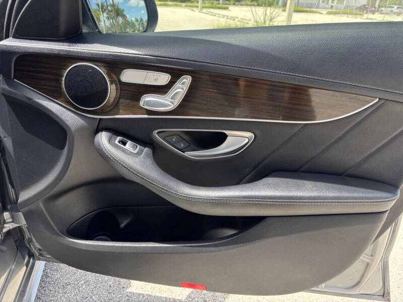 2016 Mercedes-Benz C-Class