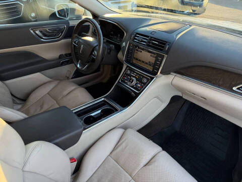 2017 Lincoln Continental Reserve