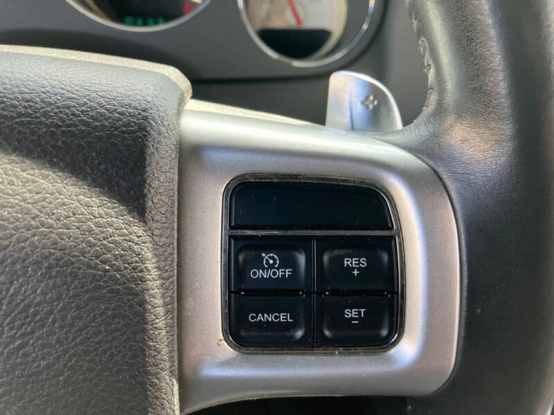 2013 Dodge Challenger SXT