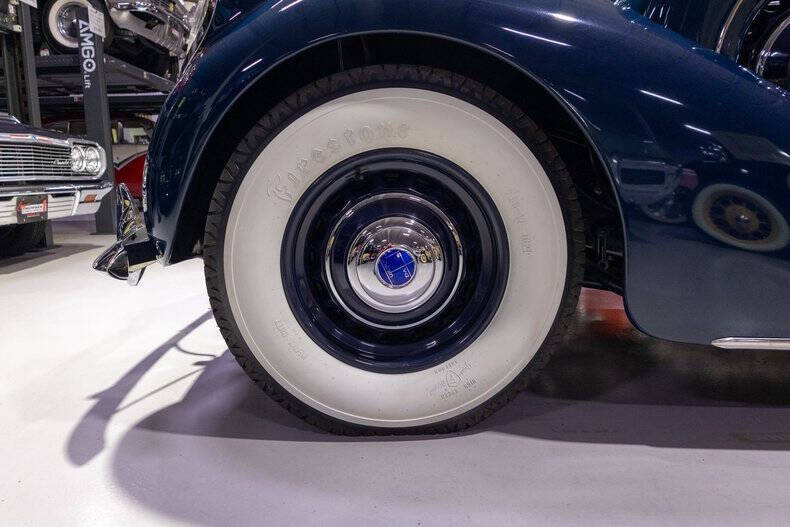 1939 Lincoln Model K 413-B Convertible Seda