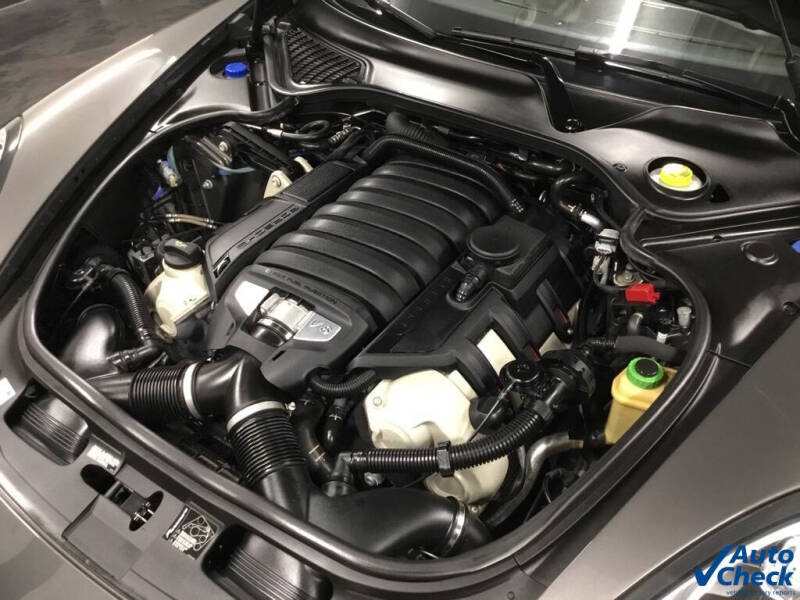 2016 Porsche Panamera GTS