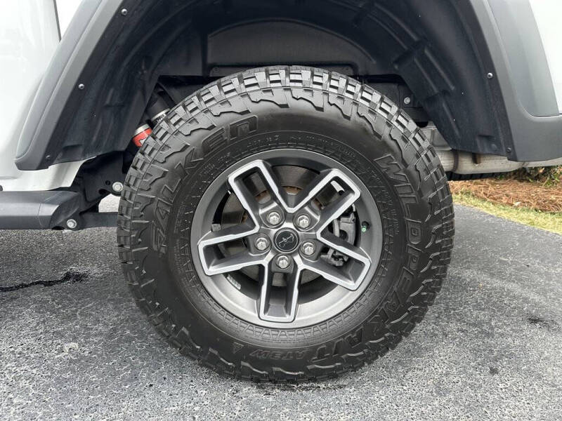 2024 Jeep Gladiator Mojave