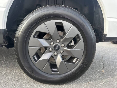 2022 Ford F-150 Lightning Lariat