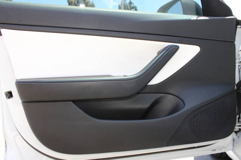 2020 Tesla Model 3 Performance