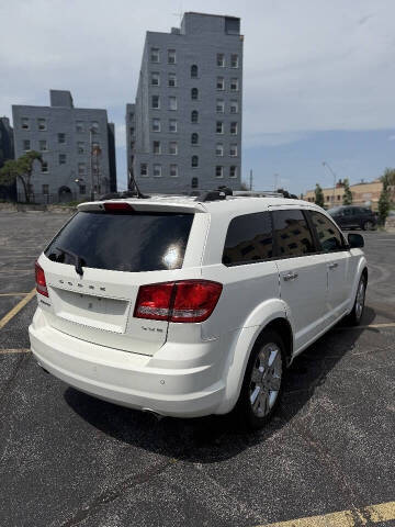 2011 Dodge Journey Lux