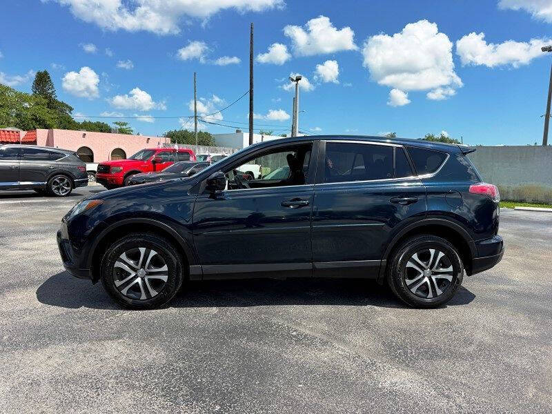 2017 Toyota RAV4 LE