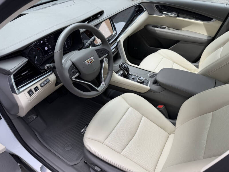 2024 Cadillac XT6 Premium Luxury