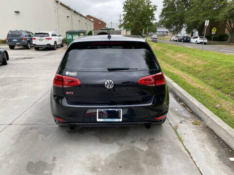 2017 Volkswagen Golf GTI SE