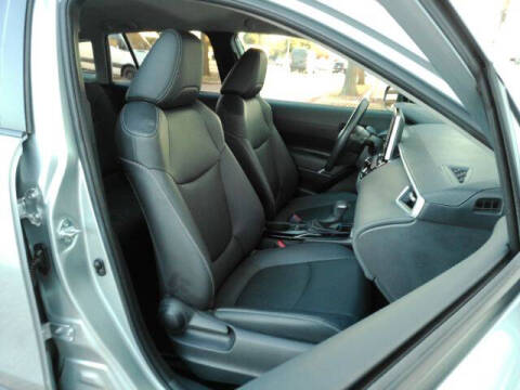 2025 Toyota Corolla Cross XLE