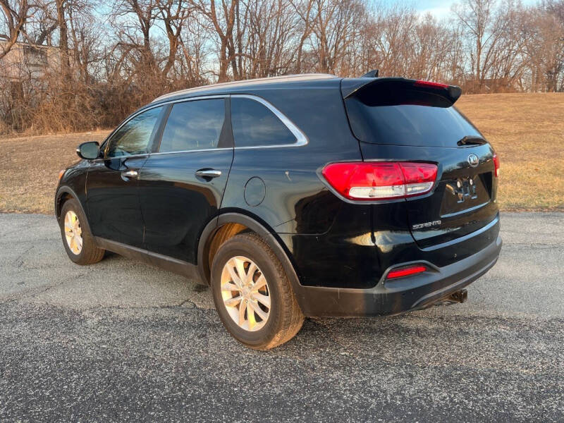 2017 Kia Sorento LX