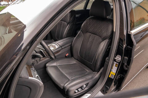 2018 BMW 7 Series 740e xDrive iPerformance