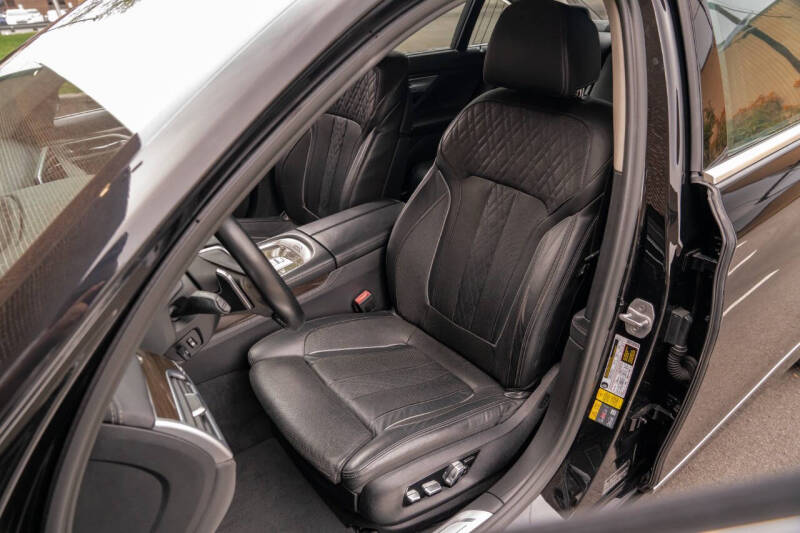 2018 BMW 7 Series 740e xDrive iPerformance