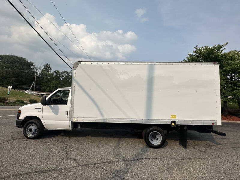 2014 Ford E-Series E-350 SD