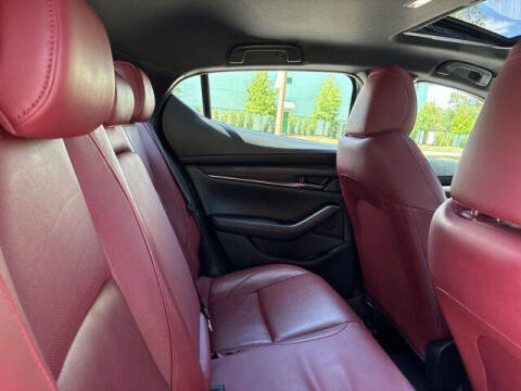 2022 Mazda Mazda3 Hatchback Carbon Edition