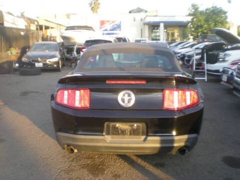 2012 Ford Mustang V6