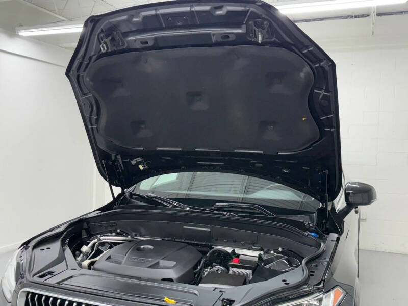 2021 Volvo XC90 T5 Momentum