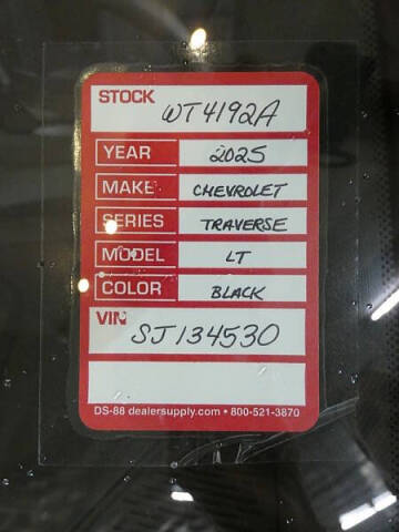 2025 Chevrolet Traverse LT