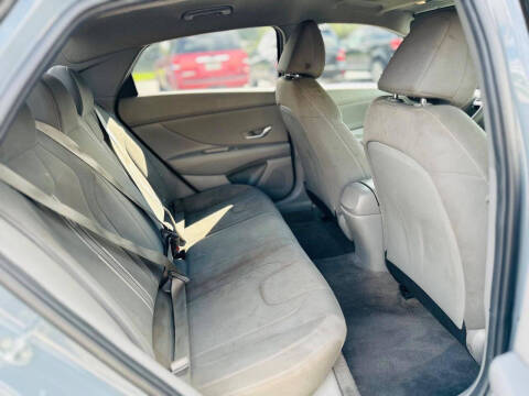 2022 Hyundai Elantra