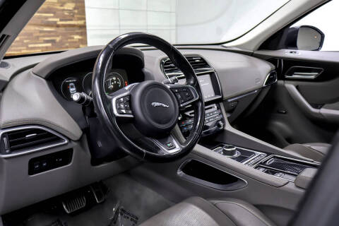 2018 Jaguar F-PACE 35t R-Sport