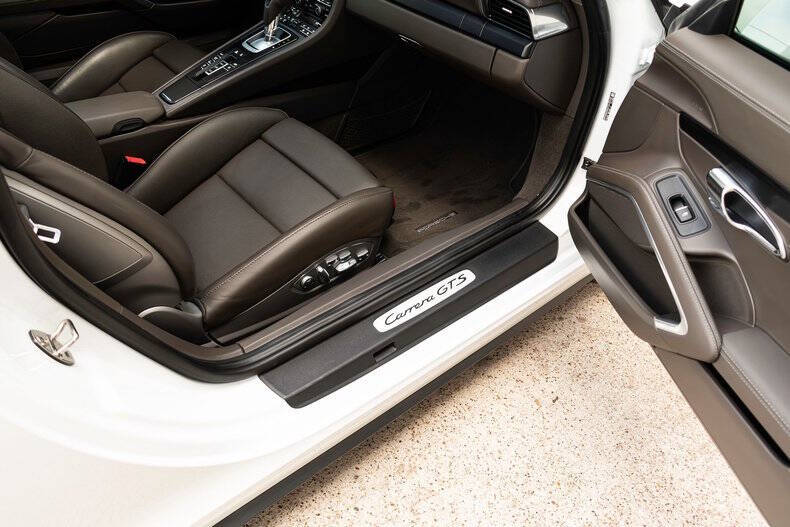 2015 Porsche 911