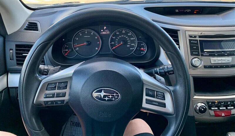 2014 Subaru Outback 2.5i