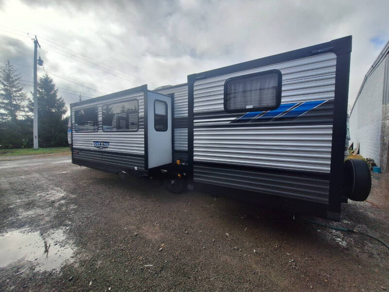 2022 Forest River Salem 32BHDS