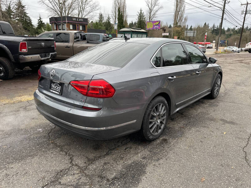 2016 Volkswagen Passat SE photo 5