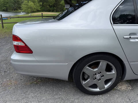 2005 Lexus LS 430