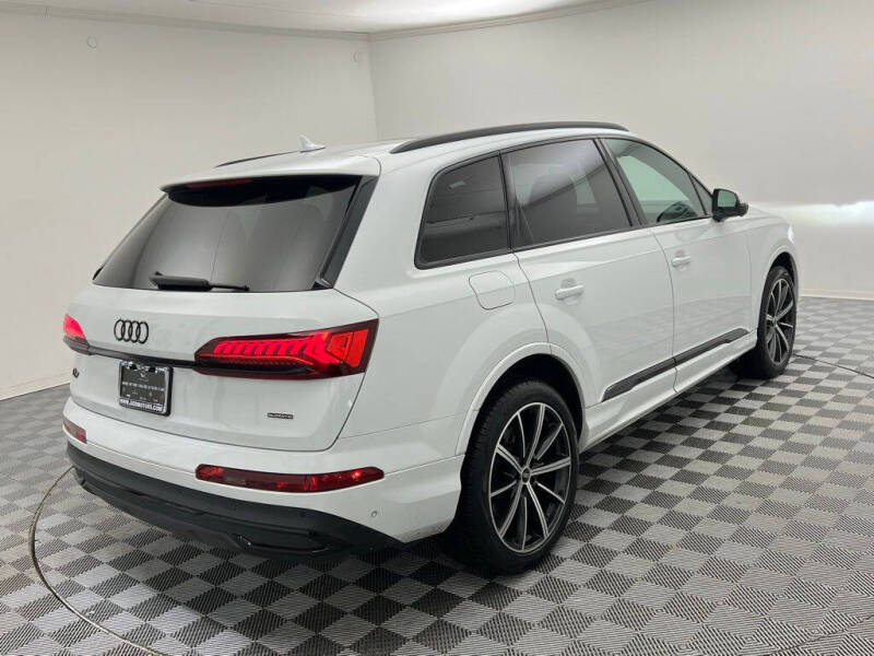 2022 Audi Q7 quattro Premium Plus 55 TFSI