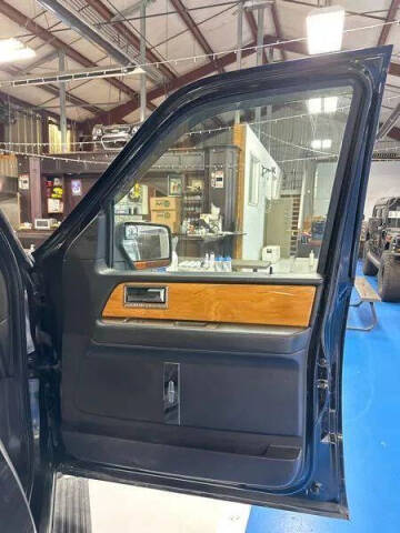 2011 Lincoln Navigator L