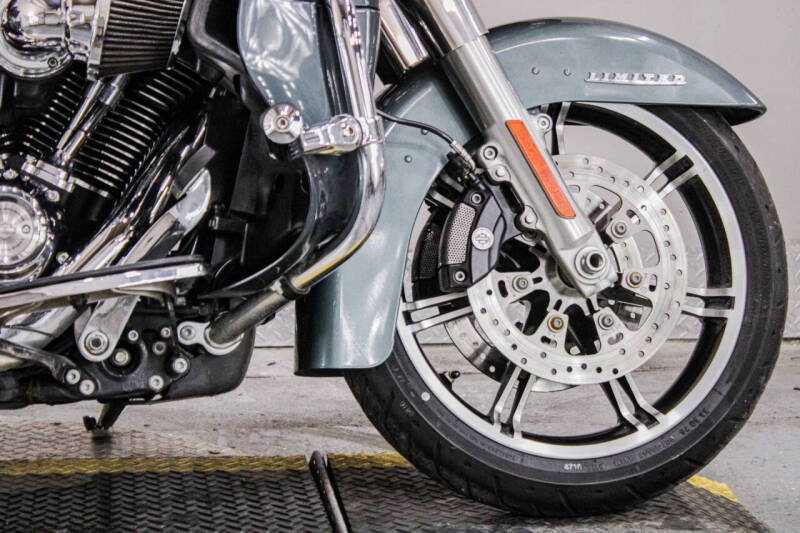 2020 Harley-Davidson Road Glide Limited