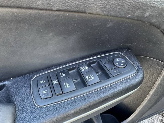 2012 Chrysler 300 C Luxury Series