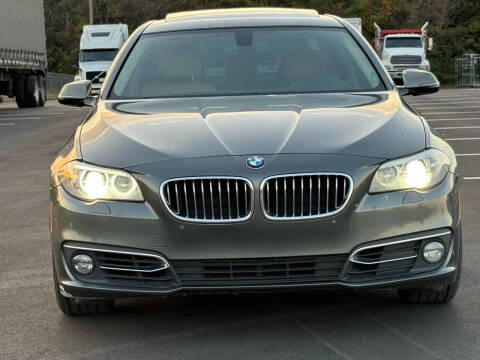 2015 BMW 5 Series 528i